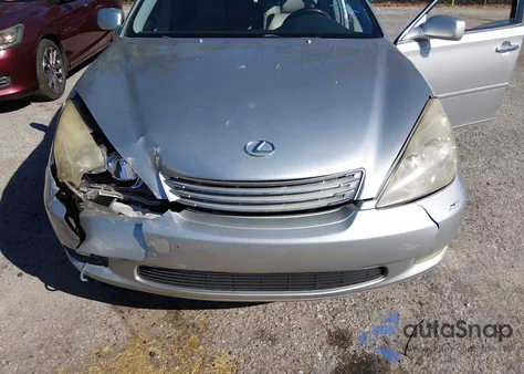 2002 Lexus Es 300 z USA, uszkodzony, nr VIN JTHBF30G920051049